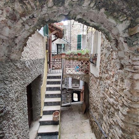 דירות Perinaldo Casa Del Gufo מראה חיצוני תמונה