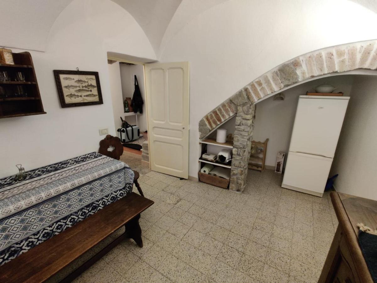 דירות Perinaldo Casa Del Gufo מראה חיצוני תמונה